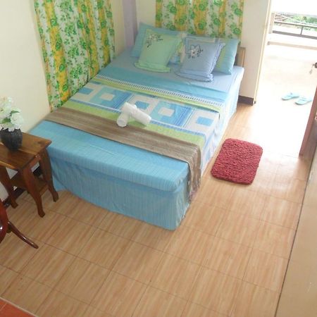 Jims Castle Inn Coron Exterior photo