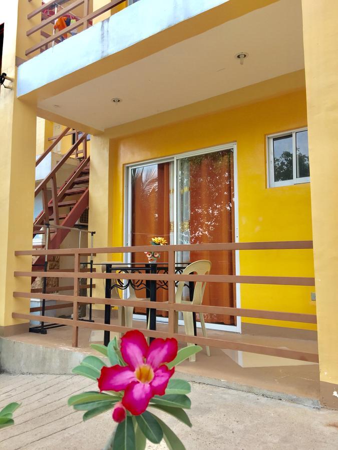 Jims Castle Inn Coron Exterior photo
