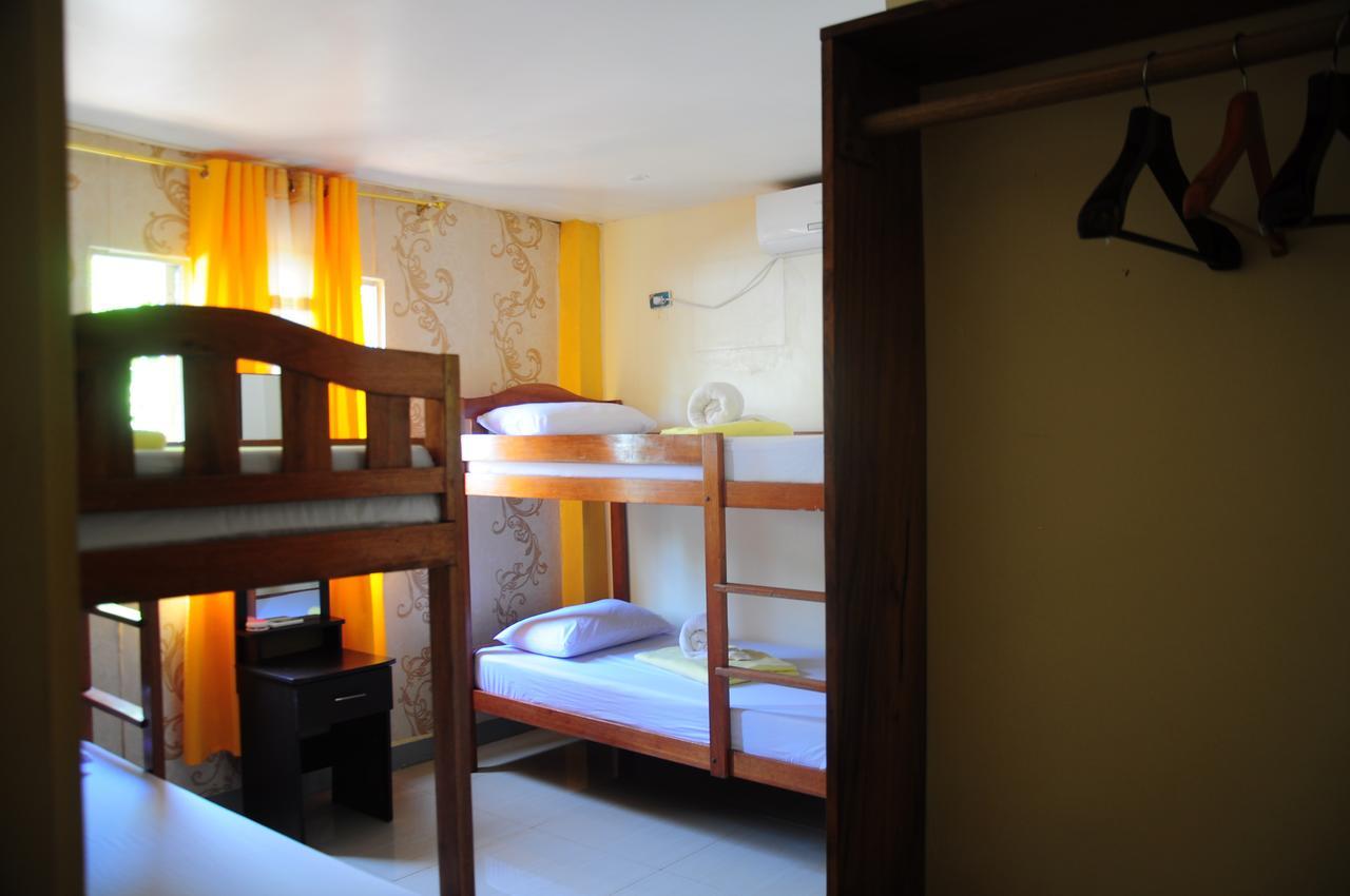 Jims Castle Inn Coron Exterior photo